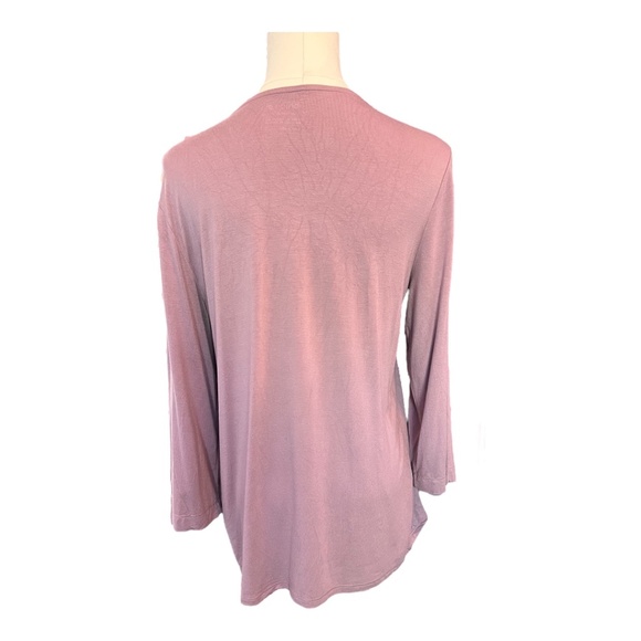 👕 EUC CHICO’S Lavender Long Sleeve “The Ultimate Tee” Sz M (Chico’s 1) - Picture 5 of 7
